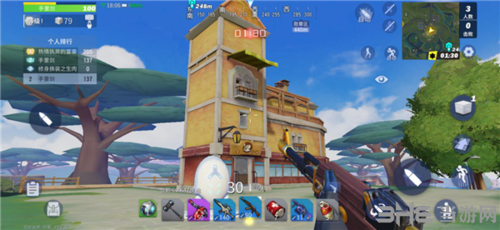 在喷泉建筑往前行有个3层的大型建筑