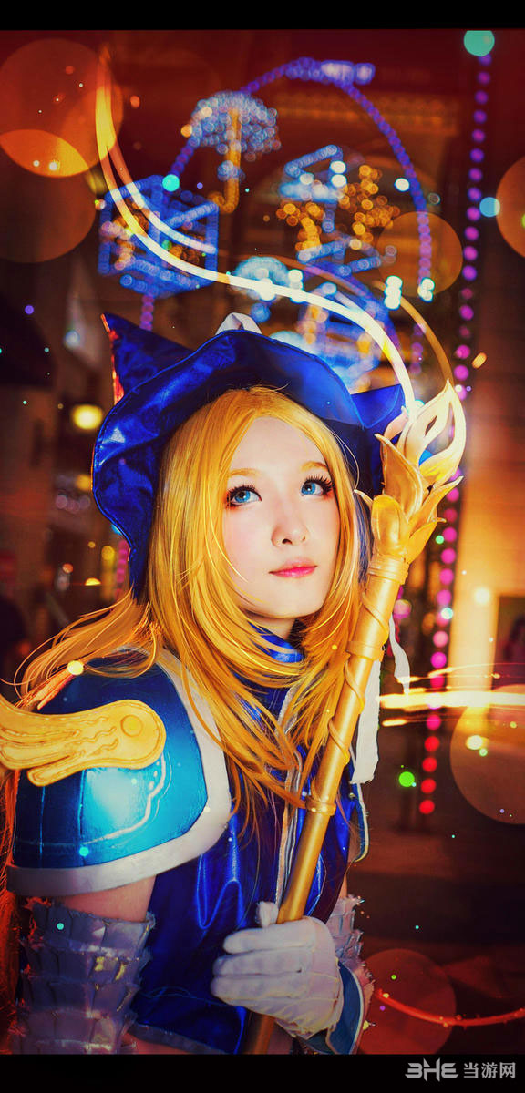 LOL奥术光辉拉克丝COS2