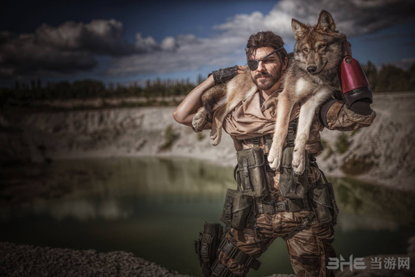 合金装备5幻痛COS图2