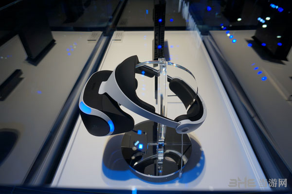 索尼PSVR实物图片2