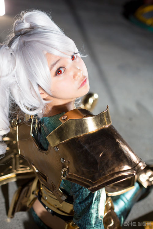 LOL英雄联盟波比COS4