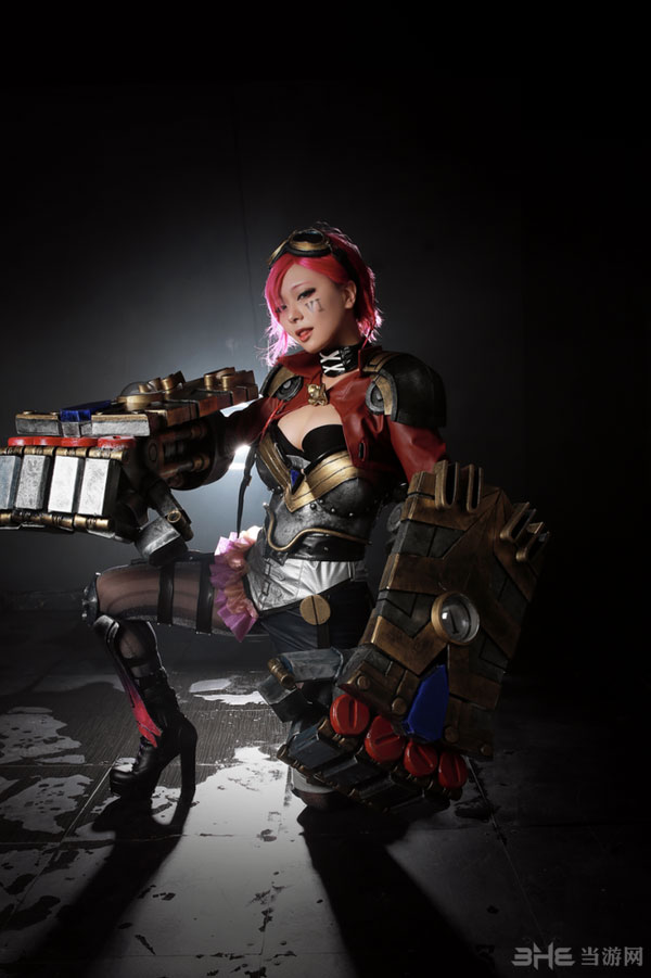 LOL皮城执法官蔚cos2