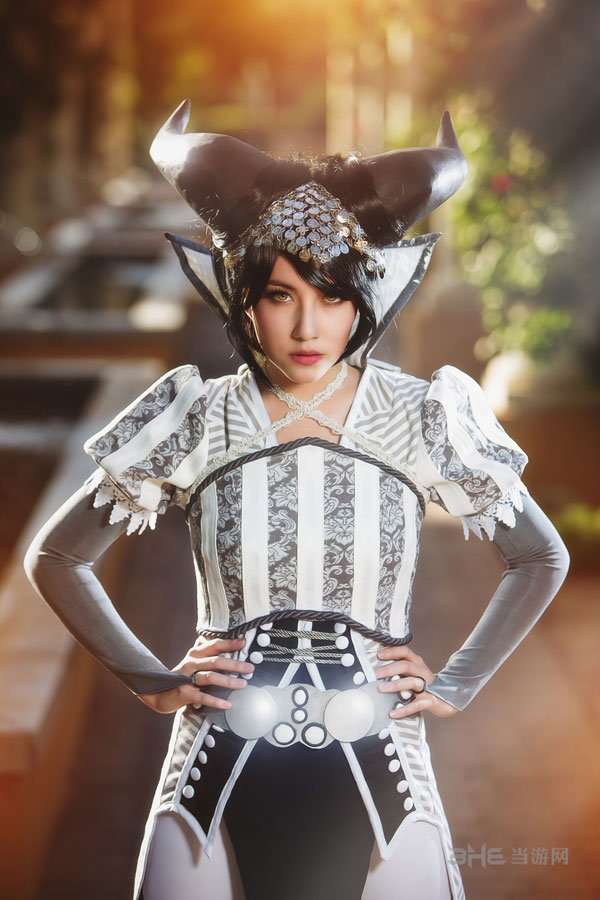 龙腾世纪3审判薇薇安cos2