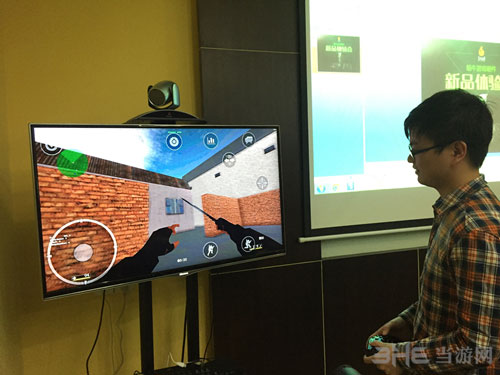 近期OBOX体验会上玩家试玩CS