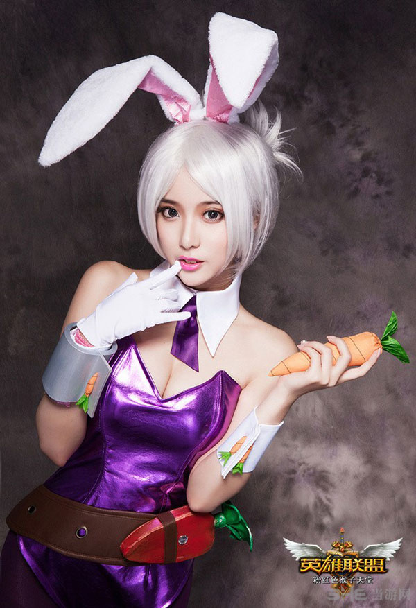 英雄联盟兔女郎锐雯COS3