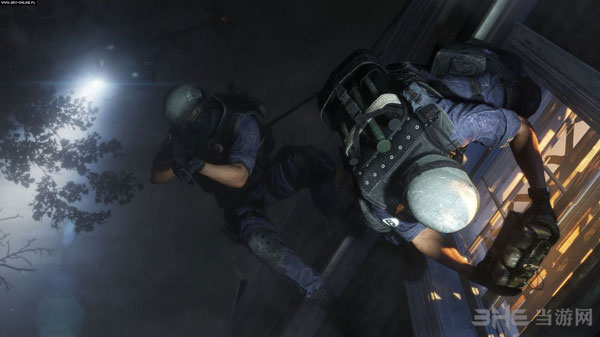 彩虹六号围攻截图2