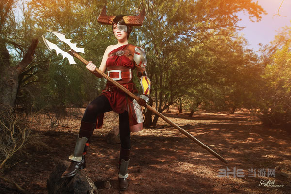 龙腾世纪3审判Iron Bull女版cos2