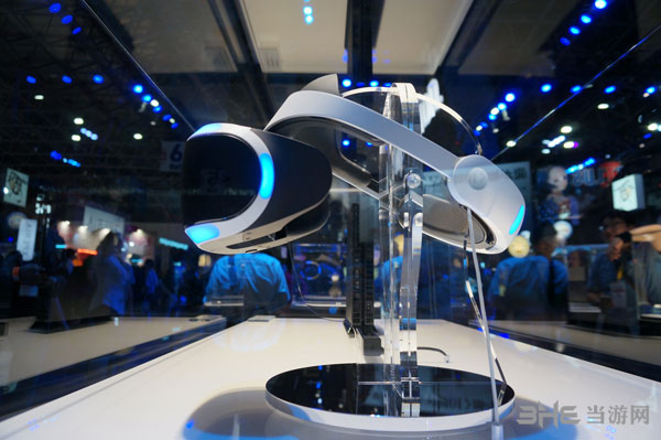 索尼PSVR实物图片1