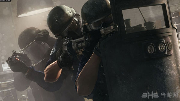 彩虹六号围攻截图3