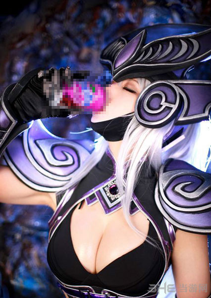 英雄联盟暗黑元首cos2