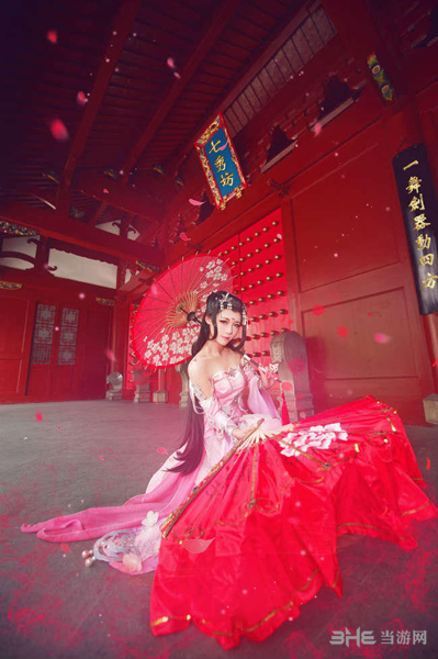 剑网3秦风七秀COS图3