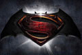 《蝙蝠侠大战超人：正义黎明》推全新海报 三大角色霸气登场