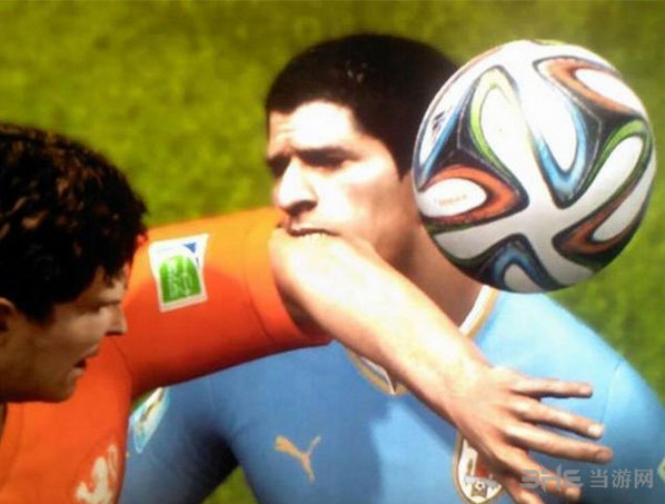 FIFA15苏牙咬人截图