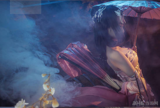 剑网三秦风七秀COS图2