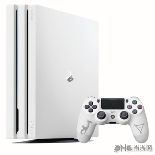 PS4PRO白色国行版