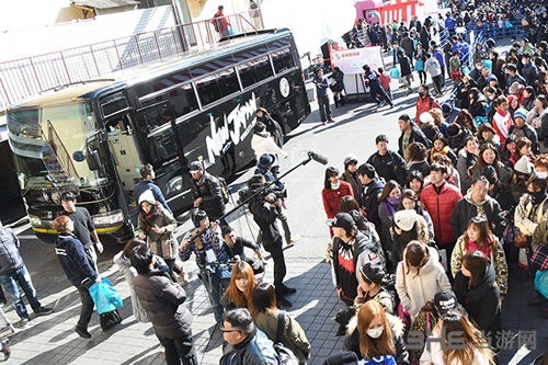 新日本摔角联盟图