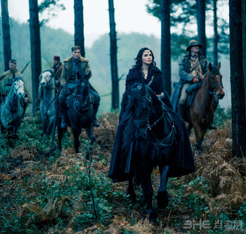 神奇女侠戴安娜剧照3