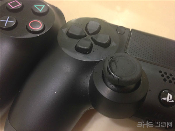 索尼PS4Dualshock 4手柄质量堪忧2